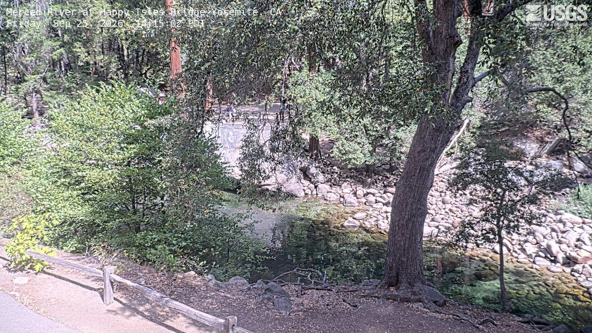 Today from the nps-yose-merced-river-at-happy-isles camera, inside Yosemite National Park